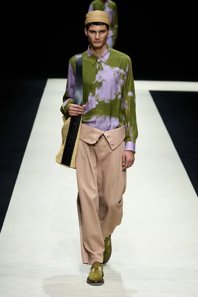 Look 74